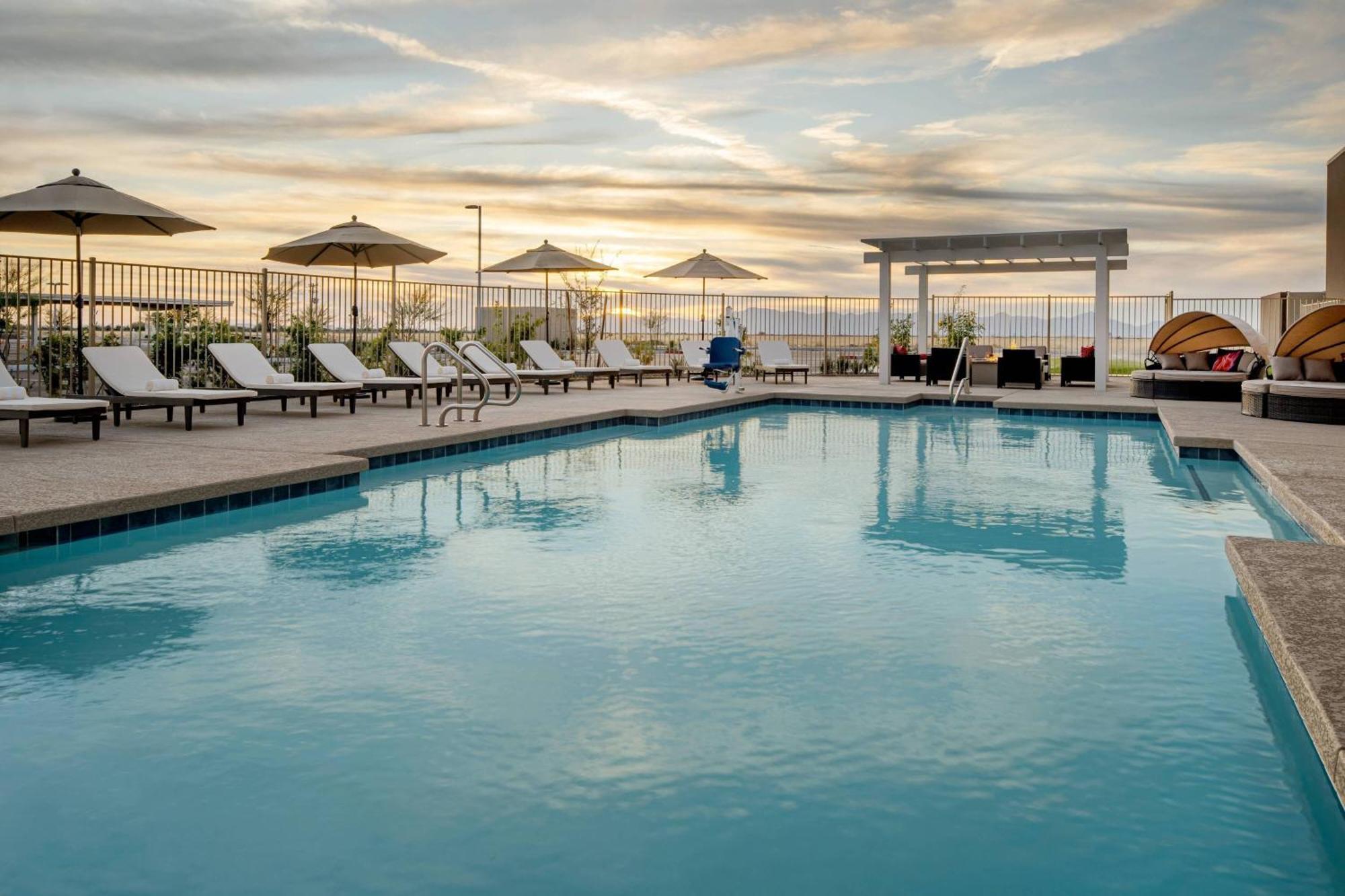 แมริออท ฟีนิกซ์ แชนด์เลอร์ Hotel ภายนอก รูปภาพ